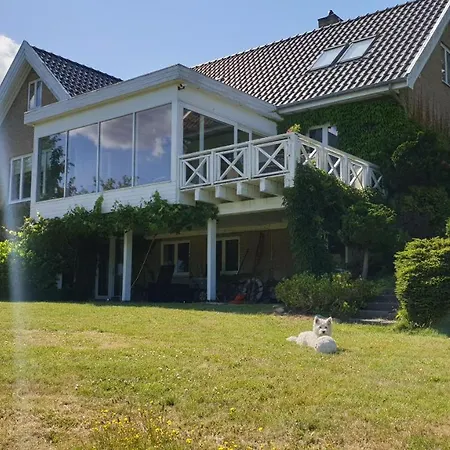 With A View Bed & Breakfast Nivå
